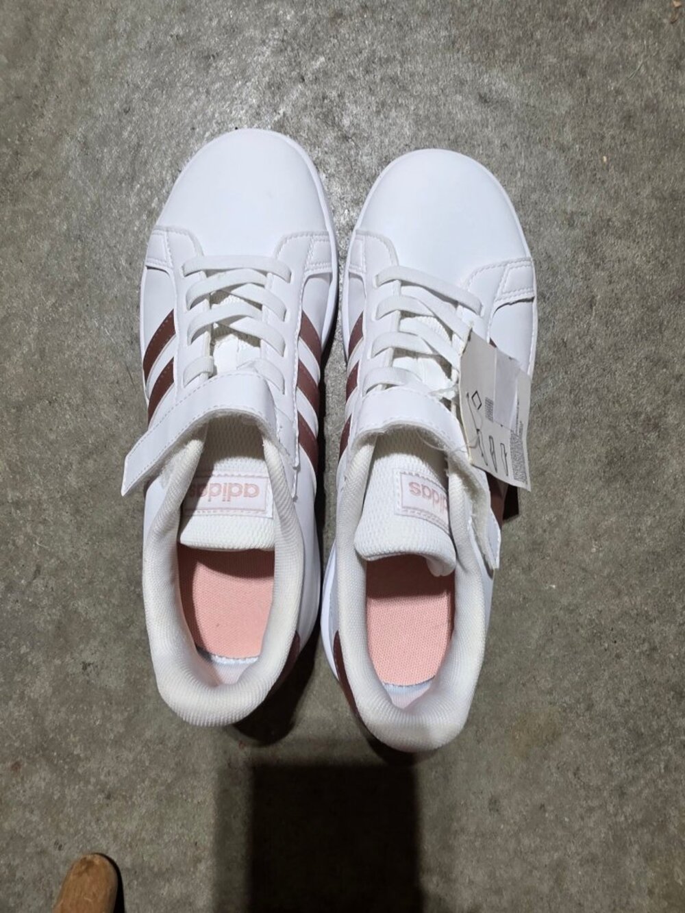 adidas Grand Court C Kids White Rose Gold US 3 New with Tag